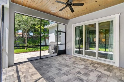 Villa ou maison à vendre à Tampa, Floride: 4 chambres, 307.69 m2 № 2410404 - photo 28
