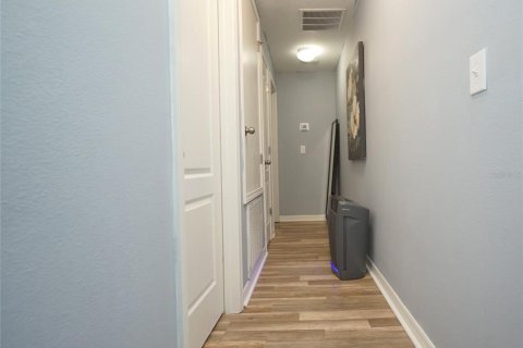 Touwnhouse à louer à Brandon, Floride: 2 chambres, 105.91 m2 № 2096030 - photo 2