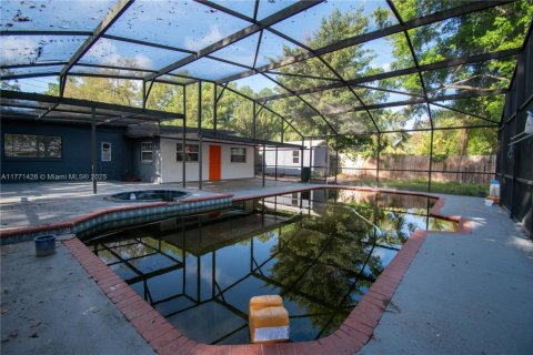 House in Orlando, Florida 3 bedrooms, 144.93 sq.m. № 1713875 - photo 10