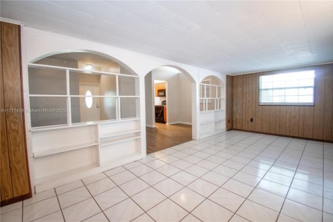 House in Orlando, Florida 3 bedrooms, 144.93 sq.m. № 1713875 - photo 18