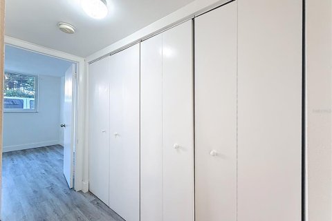 Condo in North Miami, Florida, 2 bedrooms № 2204474 - photo 25