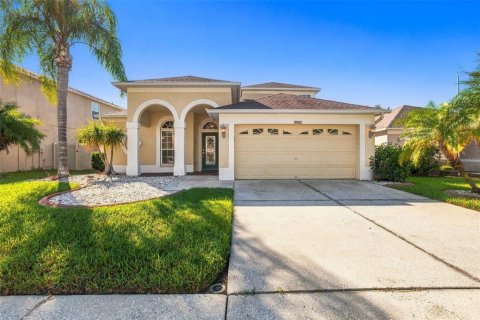Villa ou maison à Land O' Lakes, Floride 4 chambres, 209.96 m2 № 2414968