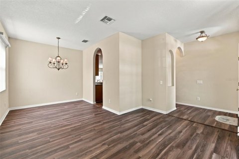 Villa ou maison à vendre à Land O' Lakes, Floride: 4 chambres, 209.96 m2 № 2414968 - photo 5
