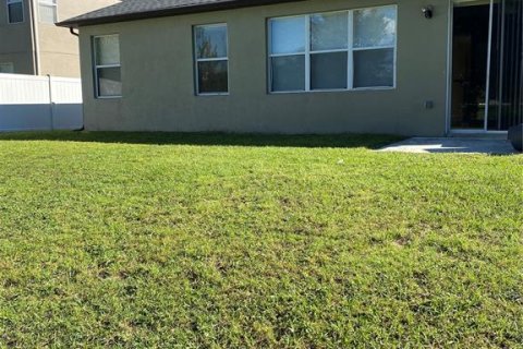Villa ou maison à louer à Kissimmee, Floride: 4 chambres, 180.32 m2 № 2418315 - photo 2