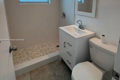Casa en alquiler en Miami, Florida, 3 dormitorios, 142.42 m2 № 1931777 - foto 10