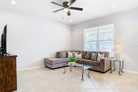 Adosado en venta en Orlando, Florida, 3 dormitorios, 149.76 m2 № 1523682 - foto 5