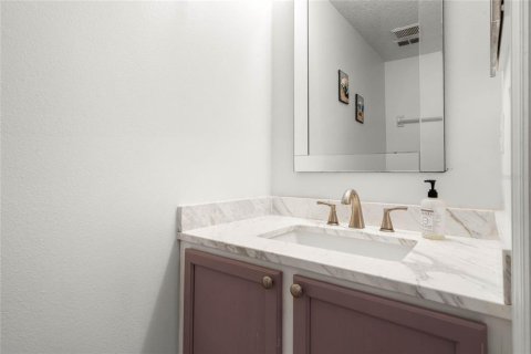 Casa en venta en Kissimmee, Florida, 5 dormitorios, 243.22 m2 № 1818973 - foto 29