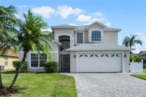 Casa en venta en Kissimmee, Florida, 5 dormitorios, 243.22 m2 № 1818973 - foto 1