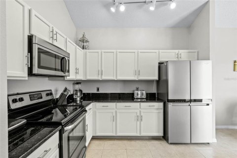 Casa en venta en Kissimmee, Florida, 5 dormitorios, 243.22 m2 № 1818973 - foto 10