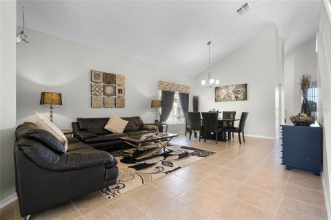 Casa en venta en Kissimmee, Florida, 5 dormitorios, 243.22 m2 № 1818973 - foto 3