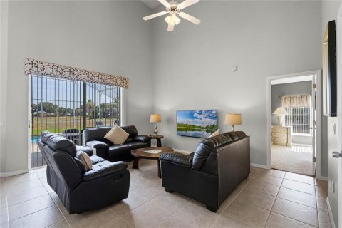 Casa en venta en Kissimmee, Florida, 5 dormitorios, 243.22 m2 № 1818973 - foto 7