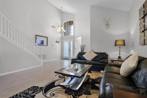 Casa en venta en Kissimmee, Florida, 5 dormitorios, 243.22 m2 № 1818973 - foto 4