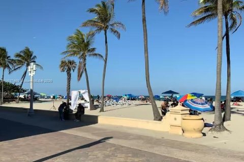 Hotel in Hollywood, Florida № 1822147 - photo 25
