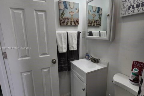 Hotel in Hollywood, Florida № 1822147 - photo 11