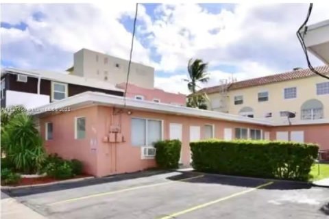 Hotel in Hollywood, Florida № 1822147 - photo 2