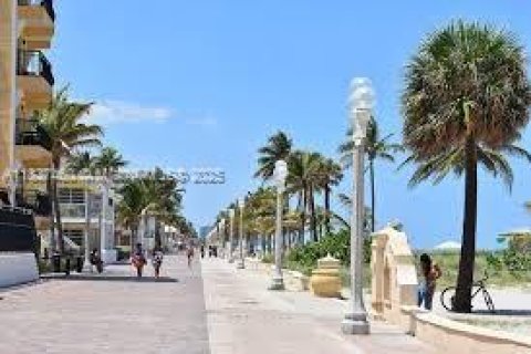 Hotel in Hollywood, Florida № 1822147 - photo 28