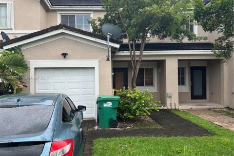 Adosado en alquiler en Homestead, Florida, 3 dormitorios, 146.79 m2 № 1983489 - foto 2