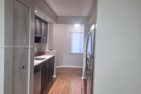 Condo in Pembroke Pines, Florida, 2 bedrooms  № 1941346 - photo 3