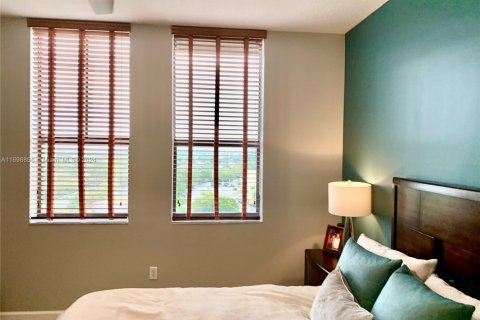 Condominio en venta en Coral Gables, Florida, 1 dormitorio, 72.56 m2 № 1958918 - foto 12