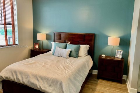 Condominio en venta en Coral Gables, Florida, 1 dormitorio, 72.56 m2 № 1958918 - foto 11