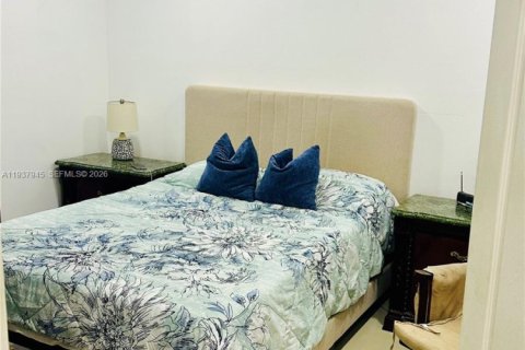 Снять в аренду виллу или дом в Катлер-Бей, Флорида 4 спальни, 177.54м2, № 1995658 - фото 25