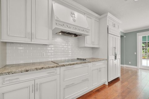 House in Jupiter, Florida 5 bedrooms, 384.52 sq.m. № 2173853 - photo 12