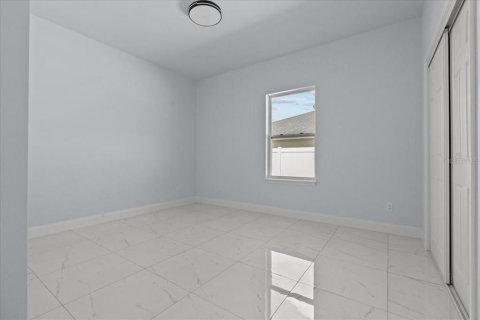House in Deltona, Florida 4 bedrooms, 161.93 sq.m. № 2210359 - photo 22