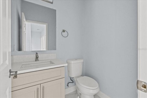 House in Deltona, Florida 4 bedrooms, 161.93 sq.m. № 2210359 - photo 25