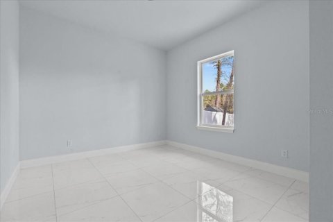 House in Deltona, Florida 4 bedrooms, 161.93 sq.m. № 2210359 - photo 26