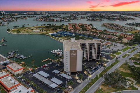 Condo in Saint Petersburg, Florida, 2 bedrooms  № 2149999