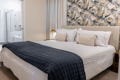 Casa en venta en Clermont, Florida, 7 dormitorios, 304.16 m2 № 1903559 - foto 20