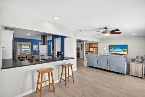 Casa en venta en Cape Coral, Florida, 3 dormitorios, 135.27 m2 № 2418333 - foto 7