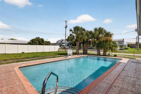 Casa en venta en Cape Coral, Florida, 3 dormitorios, 135.27 m2 № 2418333 - foto 19