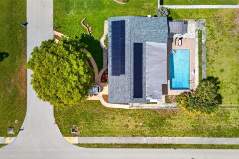 Casa en venta en Cape Coral, Florida, 3 dormitorios, 135.27 m2 № 2418333 - foto 20