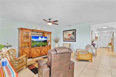 Casa en venta en Davenport, Florida, 3 dormitorios, 158.49 m2 № 1723527 - foto 8