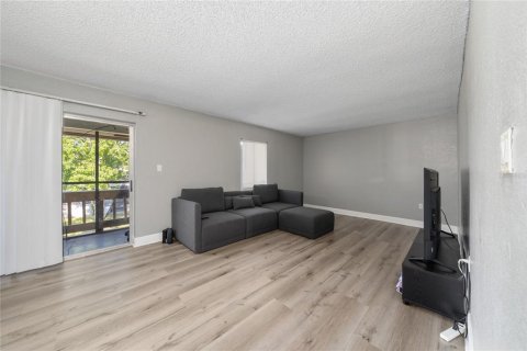 Condominio en venta en Orlando, Florida, 2 dormitorios, 90.67 m2 № 2232088 - foto 11