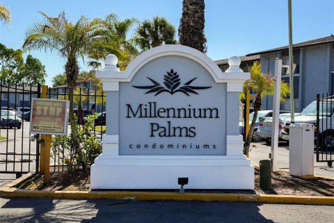 Condominio en venta en Orlando, Florida, 2 dormitorios, 90.67 m2 № 2232088 - foto 2