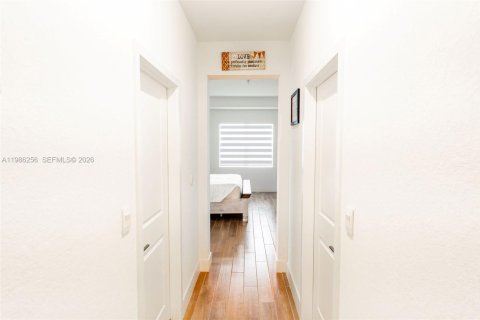 Casa en venta en Homestead, Florida, 4 dormitorios, 286.6 m2 № 2047896 - foto 30