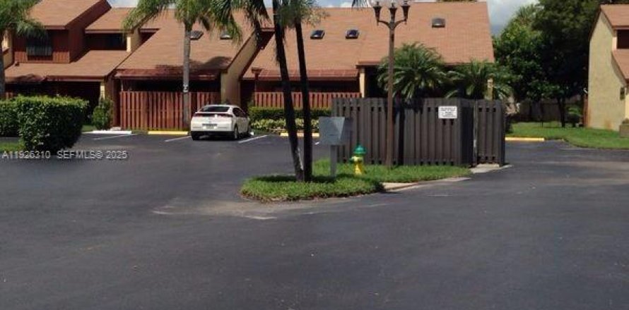 Таунхаус в Дания-Бич, Флорида 2 спальни, 119.84м2 № 1984579