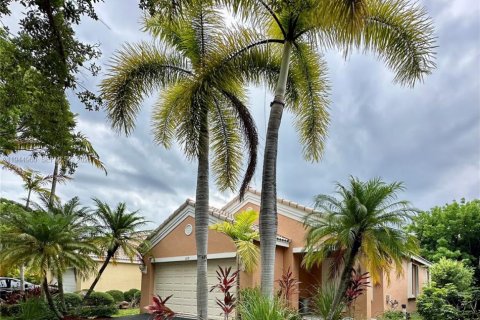 Дом в Уэстон, Флорида 3 спальни, 125.98м2 № 2002202