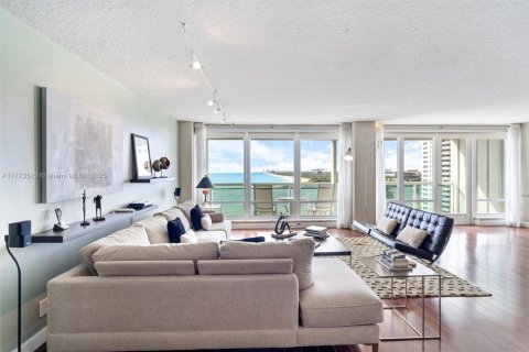 Condo in Fort Lauderdale, Florida, 2 bedrooms  № 2193778 - photo 6