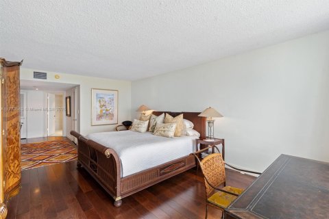 Condo in Fort Lauderdale, Florida, 2 bedrooms  № 2193778 - photo 17