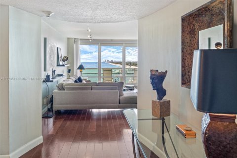 Condo in Fort Lauderdale, Florida, 2 bedrooms  № 2193778 - photo 4