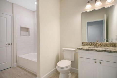 House in Summerfield, Florida 3 bedrooms, 167.22 sq.m. № 2379282 - photo 11