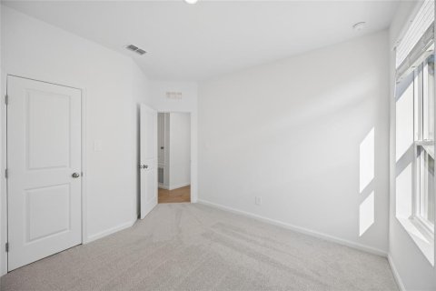 Villa ou maison à louer à Kissimmee, Floride: 3 chambres, 174.84 m2 № 2215988 - photo 8