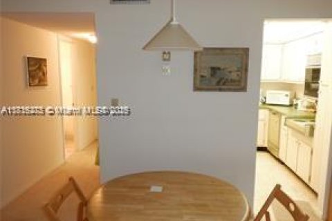 Copropriété à vendre à North Miami Beach, Floride: 1 chambre, 73.39 m2 № 1978913 - photo 6
