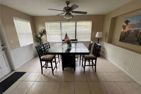 Снять в аренду виллу или дом в Форт-Лодердейл, Флорида 3 спальни, 111.95м2, № 1990599 - фото 12