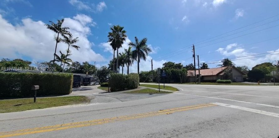 Дом в Пальметто-Бей, Флорида 3 спальни, 154.59м2 № 2042329