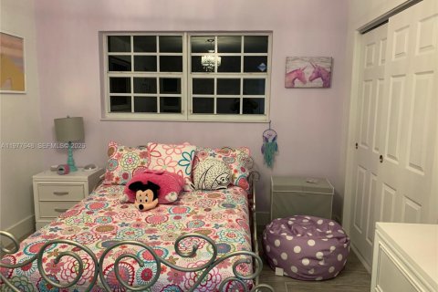 Купить виллу или дом в Пальметто-Бей, Флорида 3 спальни, 154.59м2, № 2042329 - фото 12