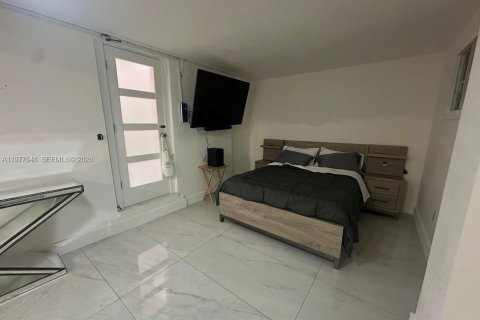 Купить виллу или дом в Пальметто-Бей, Флорида 3 спальни, 154.59м2, № 2042329 - фото 15